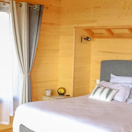 Le Domaine De La Tour Des Vents 4*