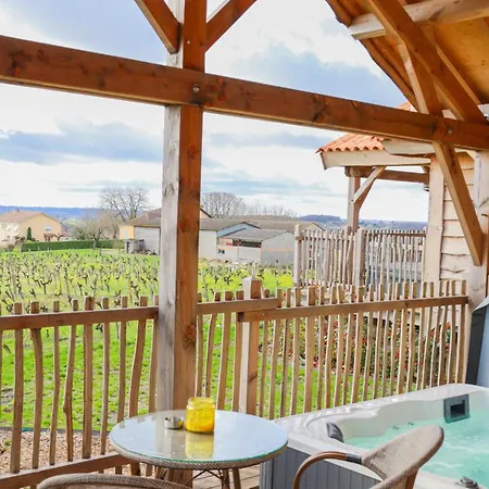 Le Domaine De La Tour Des Vents Bed & Breakfast 4*