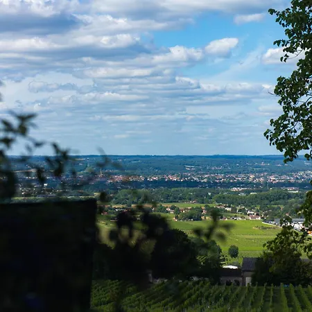 Le Domaine De La Tour Des Vents 4*