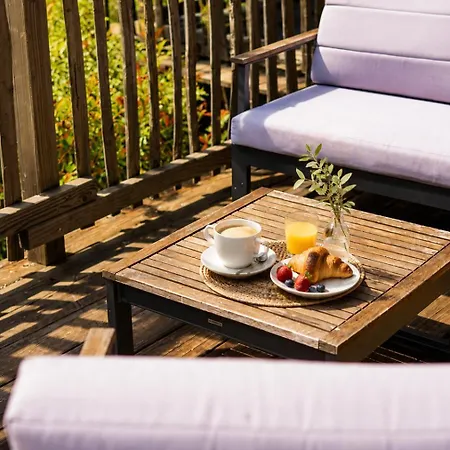 Le Domaine De La Tour Des Vents Bed & Breakfast Bergerac